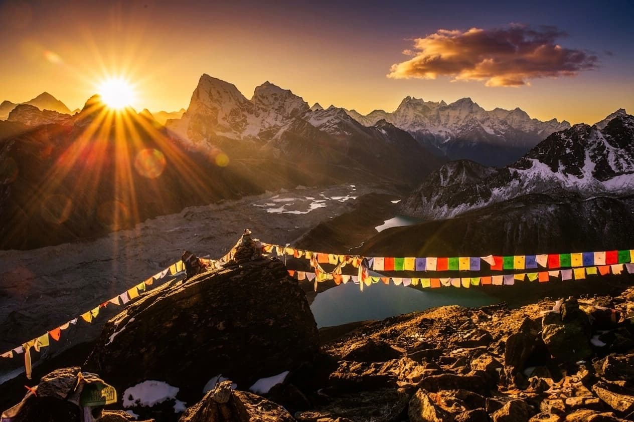 Gokyo Lakes Trek 