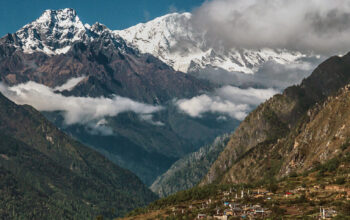 Manaslu Tsum valley trek
